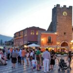 Private Taormina Sunset walking Tour with Aperitif - Group Size and Atmosphere