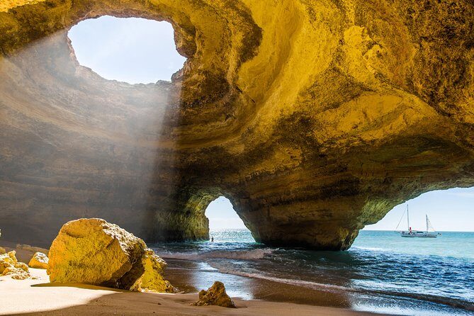 Private Tour Algarve From Lisbon To Portimão and Lagos - Who Is This Tour Best For?