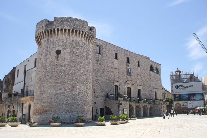 Private tour guide Conversano, the history of ancient Norba a few steps from the sea - The Itinerary in Detail