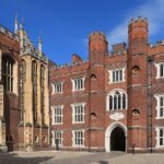 Private Tour of Hampton Court Palace with Award-Winning Architectural Historian - A Step-by-Step Breakdown of the Itinerary
