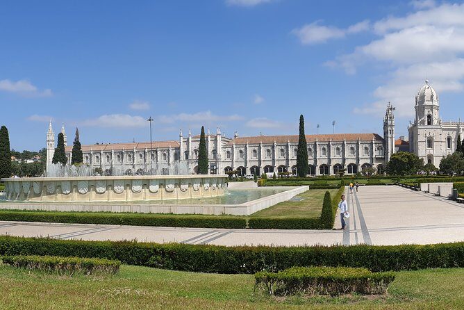 Private Tour of Lisbon - The First Stop: Santuario Nacional de Cristo Rei