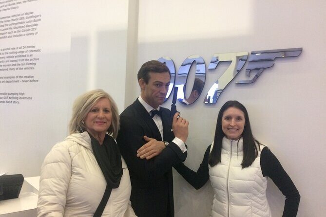 Private Tour: The London of Shakespeare, the Beatles, James Bond and Sherlock Holmes by Traditional Black Cab - The Experience in Practice: What You Can Expect