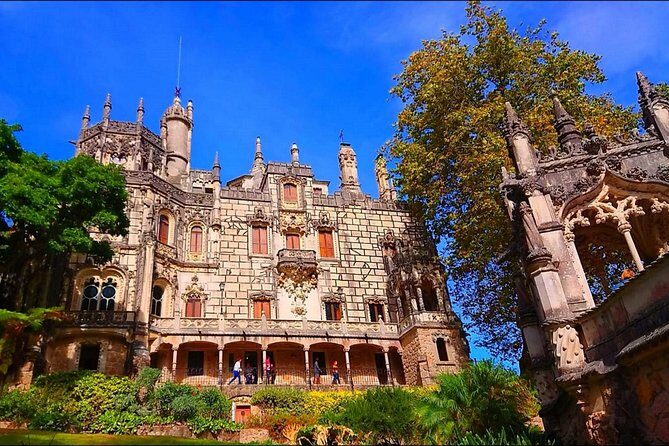 Private tour through the Romantic Sintra & Amazing Cabo da Roca & Cascais - FAQ
