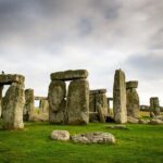 Private Tour to Stonehenge and Bath from London - The Guide: An Unexpected Highlight