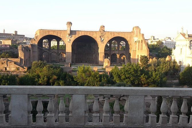 PRIVATE TOUR, with archaeologist: Colosseum, Palatine Hill, Roman Forum. - In-Depth Look at the Itinerary