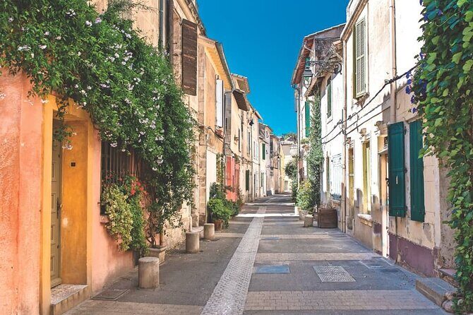 Private transfer by car from Marseille Airport to/from Arles - Who Will Appreciate This Service?