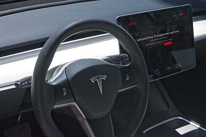 Private Transfer from Athens Airport to Athens City with Tesla - Why This Transfer Stands Out