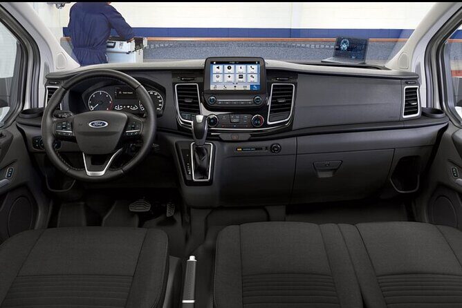 Private Transfer from Barcelona Airport to Barcelona City - Who Would Benefit Most?