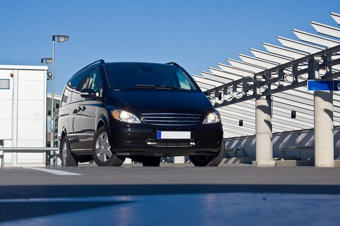 Private Transfer from Disneyland Paris to Charles de Gaulle or Orly Airports - The Driver Experience