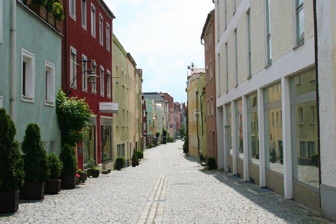 Private Transfer from Prague to Vilshofen with stop in .Krumlov or Hluboká - Summing It Up: Is This Transfer Right for You?
