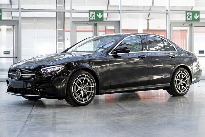 Private Transfer from Rome Fiumicino Airport FCO to Rome - The Boarding Experience