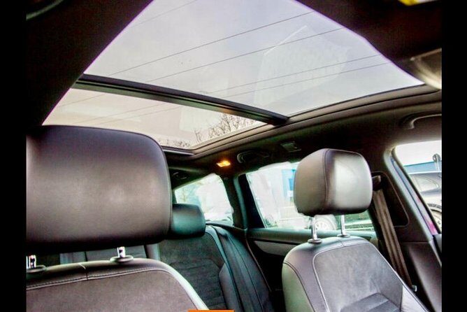 Private Transfer from Salou, PortAventura to Airport Barcelona - The Vehicle and Comfort Level