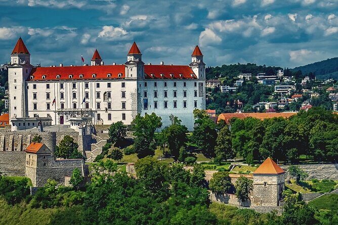 Private Transfer From Vienna To Bratislava, 2h Stop in SchlossHof - The Sum Up