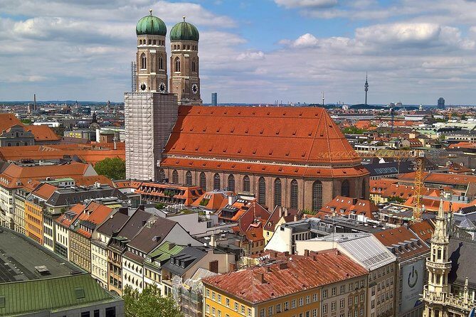 Private Transfer from Vienna to Munich, Hotel-to-hotel, English-speaking driver - The Driver’s Role and Local Insights