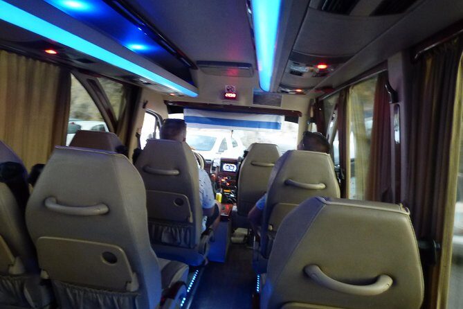 Private Transfer Santorini - What to Expect from Your Transfer