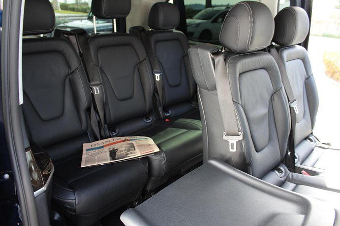 Private Transfer to Lisbon Airport - Comfort and Extras