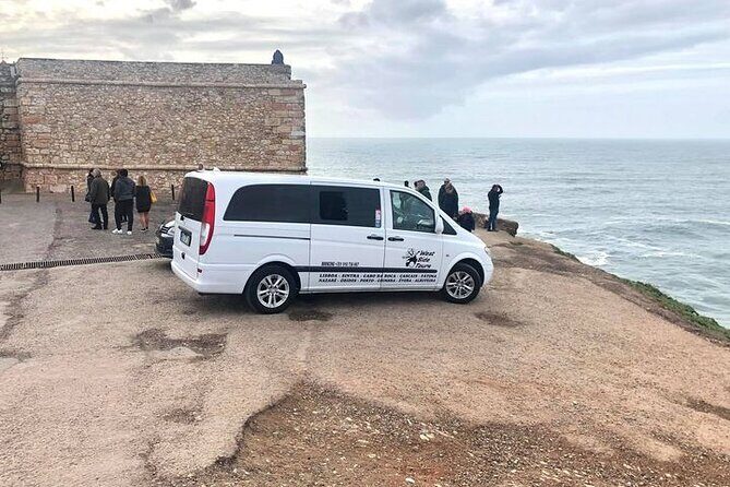 Private Transport from the Airport to the Center of Lisbon - Meeting and Greeting