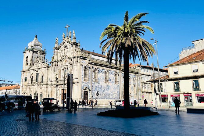 Private Walking Tour in Porto incl. Lello bookstore ticket - Iconic Landmarks with a Local Twist