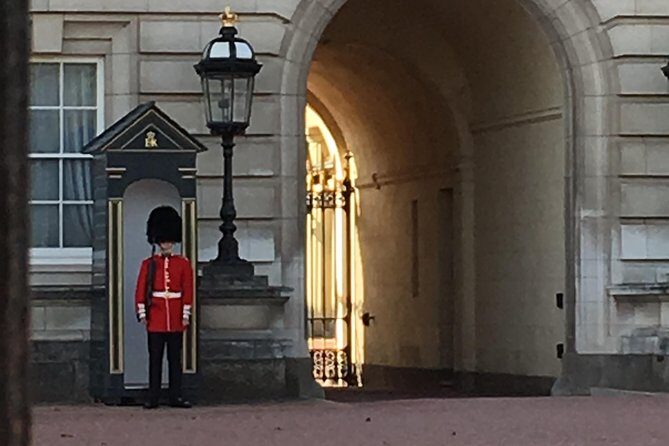 Private Walking Tour of Royal London with Changing of the Guard - Analyzing the Experience Value