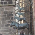 Private Walking Tour through the Fascinating Bremen's City Center - Walking Through Bremen’s Historic Heart: A Breakdown of the Itinerary