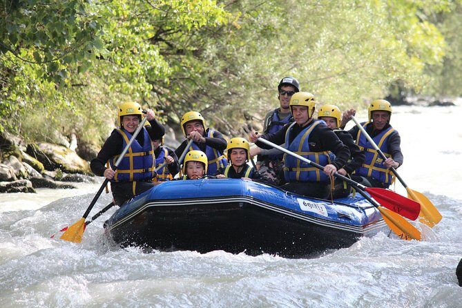 RAFTING LA PLAGNE - Descent of the Isère (1 hour on the water) - Group Size and Atmosphere