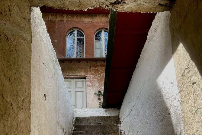 Relics of Comunism in Tiranë - A Detailed Journey Through Tirana’s Communist Past