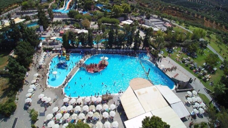 Rethymno Area: Limnoupolis Water Park Ticket with Transfers - Analyzing the Price and Overall Value