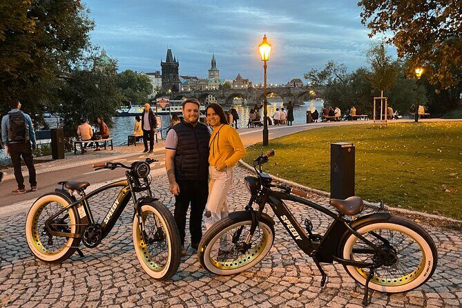 Retro Style E-Bike Night Tour in Prague - Live Guided - What We Loved About This Tour