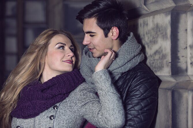 Romantic Photoshoot Experience for Couples in Edinburgh - Photographers and Guide Quality