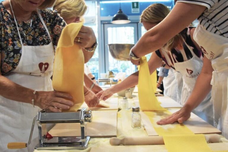 Rome: 1 Hour Pasta Making Class - What Makes This Experience Stand Out?