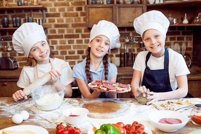 Rome For Kids: Small Group Pizza Making Class - An In-Depth Look at the Rome For Kids Pizza Class