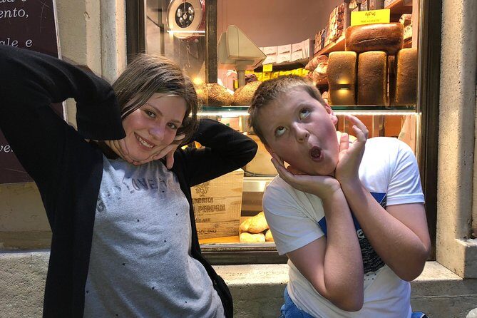 Rome Night Tour for Kids & Families With Gelato Pizza & Must-See Sites Lit Up - FAQ