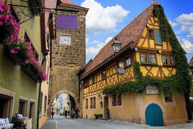 Rothenburg ob der Tauber Private Walking Tour With A Professional Guide - The Value of a Private Guide in Rothenburg