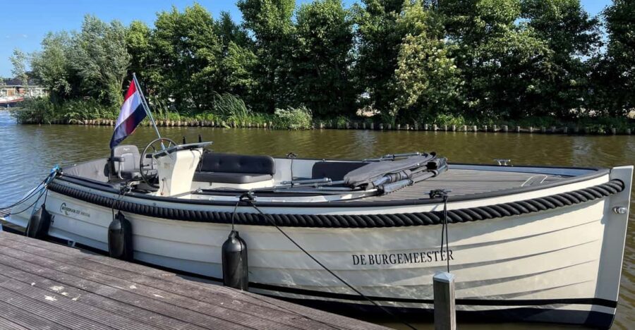 Rotterdam: green heart Midden-Delfland: Luxury Boat Tour - What to Expect During the Tour