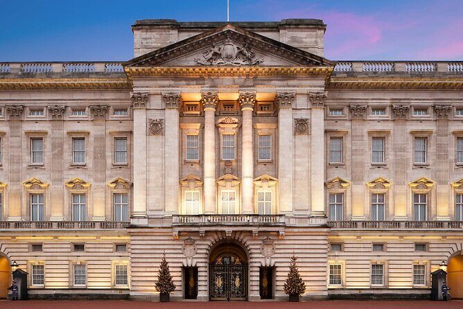 Royal London Guided Tour with Changing of the Guard - The Itinerary in Detail