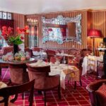 Royal London Tour with Afternoon Tea at The Rubens at the Palace - Transportation and Group Size