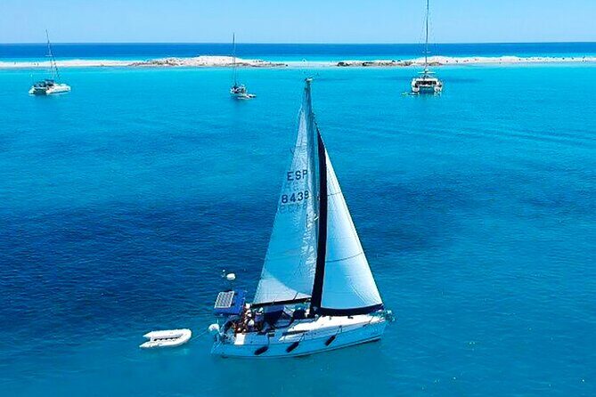 Sailing boat excursion in Salento - An In-Depth Review of the Sailing Experience