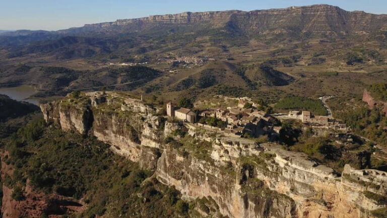 Salou: Siurana Medieval Village Guided Tour w/ Hotel Pickup - How the Day Unfolds