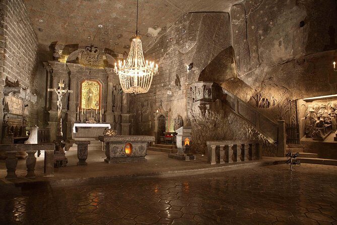 Salt Mine in Wieliczka with private transport, tour from Krakow - Detailed Breakdown of the Itinerary