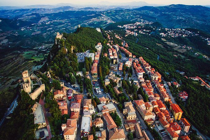 San Marino - Private Historic Walking Tour - What Makes This Tour Stand Out?