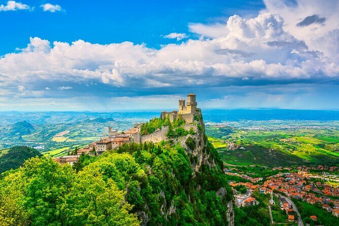 San Marino Uncovered: Private Walk the World's Oldest Republic - What Makes This Tour Stand Out?