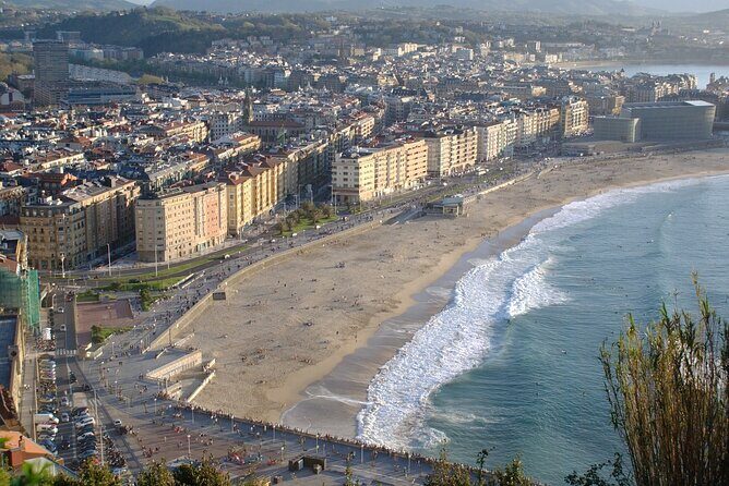 San Sebastian - Donostia Private Walking Tour with a Professional Guide - Learning the City’s Story