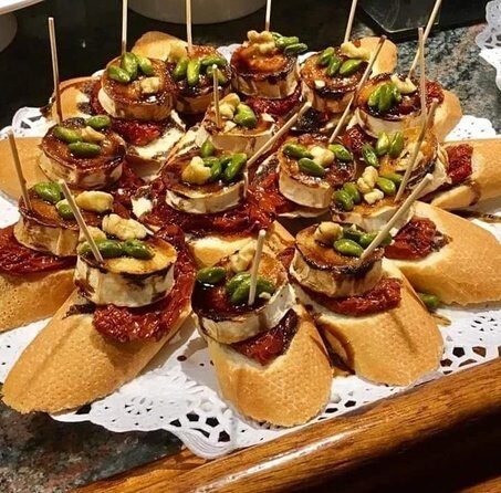 San Sebastian Food Tour: Pintxo Tasting Paired with Spanish Wines - What Makes This Tour Stand Out?