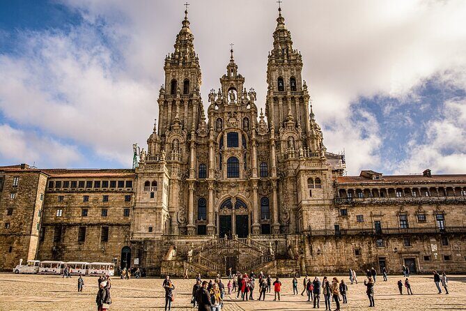 Santiago de Compostela Private Walking Tour with Cathedral Ticket - Who Would Love This Tour?