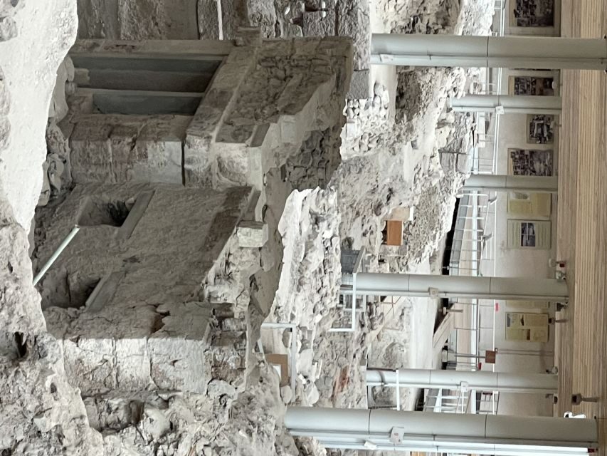 Santorini: Akrotiri Private Guided Tour with Hotel Pick-Up - Whats Included and Whats Not