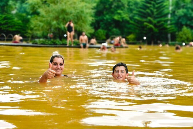 São Miguel, Azores - Private Tour in 8 seats van "Exclusively for You" - Guides: The Heart of the Experience