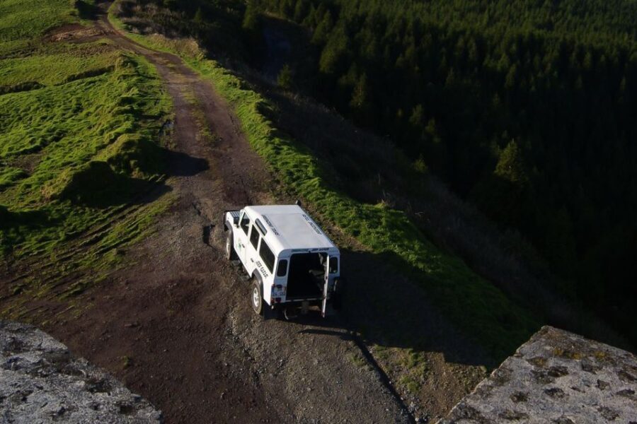 São Miguel: Full-Day 4WD Jeep Tour to Furnas with Lunch - Stop at Nossa Senhora da Paz Chapel