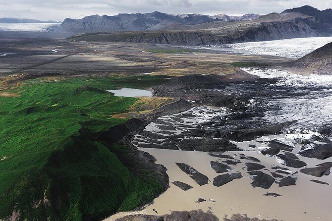 Scenic Airplane flight around Skaftafell National Park - The Departure and Scenic Overflight