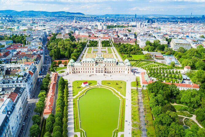 Schonbrunn Palace Fast Track Tour with Guide and Transfers - Who Will Love This Tour?