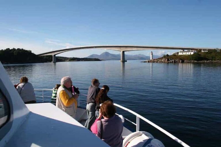 Scottish Highlands: Isle of Skye Glass-Bottom Boat Tour - Shipwrecks & History